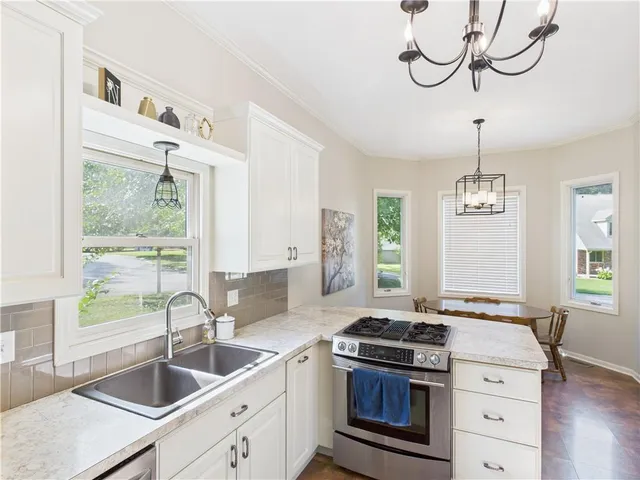 $321,000 | 1505 Hunters Circle, Sedalia, MO 65301