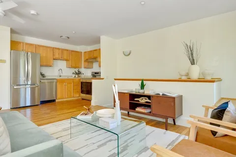 $945,000 | 411 Norfolk Street, Unit 2A, Somerville, MA 02143