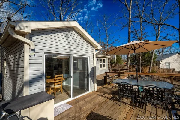 $375,000 | 31806 Lakeview Lane, Gravois Mills, MO 65037