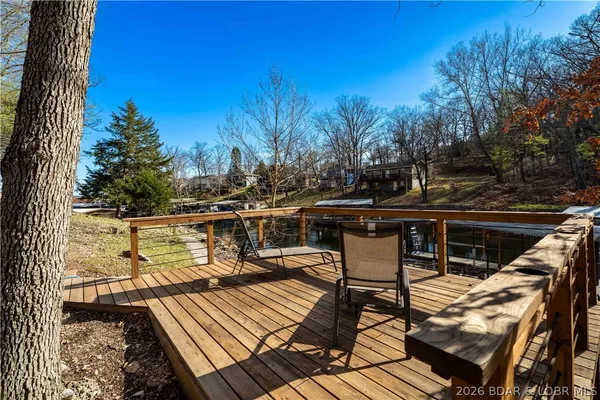 $375,000 | 31806 Lakeview Lane, Gravois Mills, MO 65037