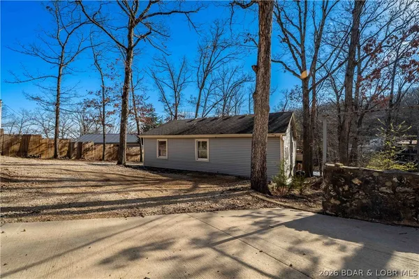 $375,000 | 31806 Lakeview Lane, Gravois Mills, MO 65037