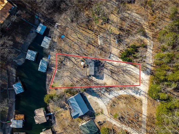 $375,000 | 31806 Lakeview Lane, Gravois Mills, MO 65037
