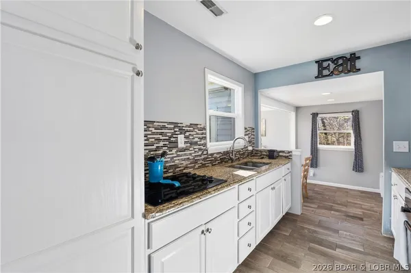 $375,000 | 31806 Lakeview Lane, Gravois Mills, MO 65037
