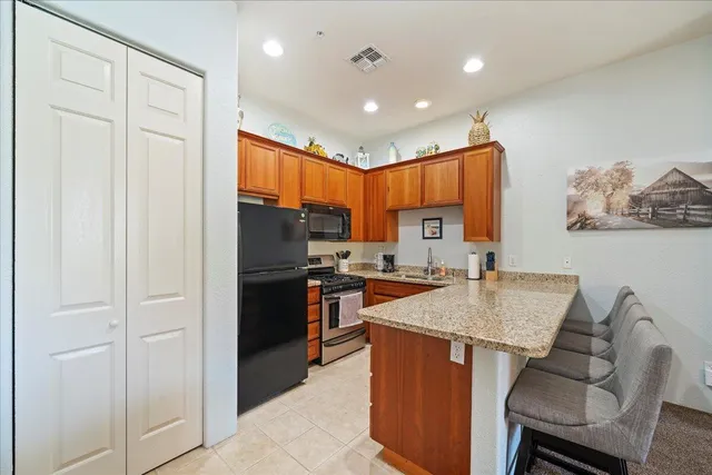 $2,500 | 50610 Santa Rosa Plaza, Unit 1, La Quinta, CA 92253