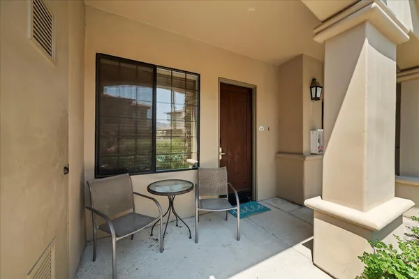 $2,500 | 50610 Santa Rosa Plaza, Unit 1, La Quinta, CA 92253