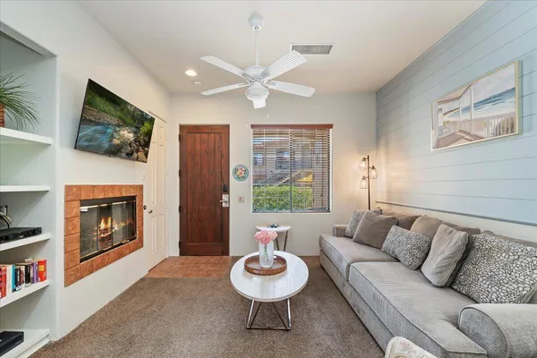 $2,500 | 50610 Santa Rosa Plaza, Unit 1, La Quinta, CA 92253