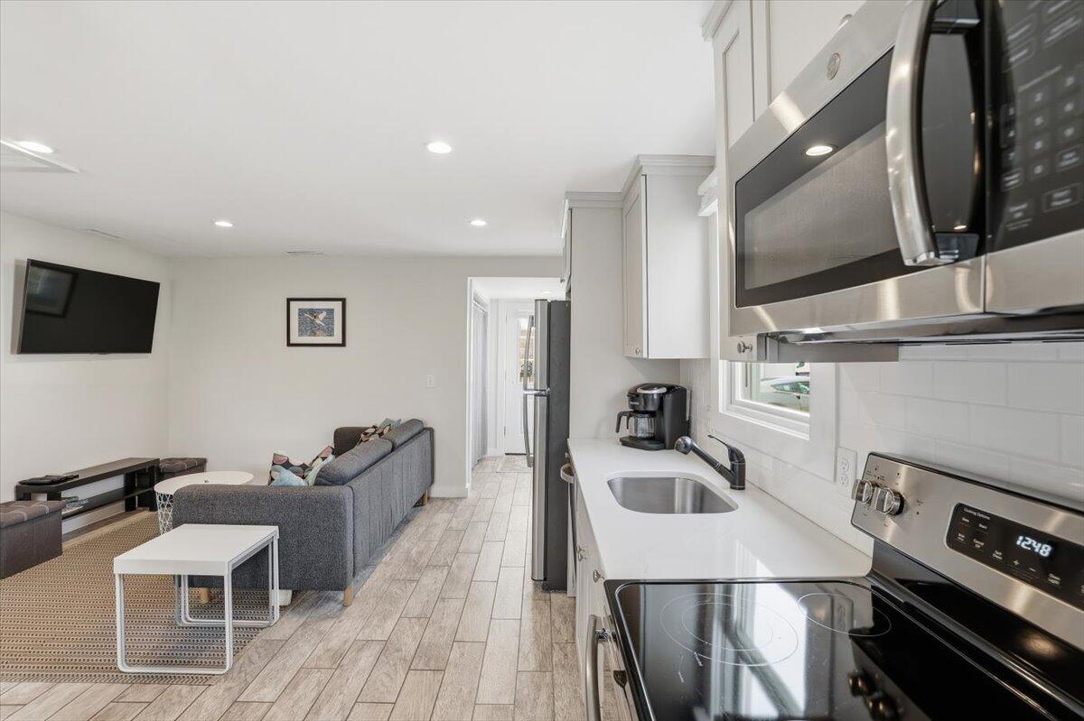 20 Nye Road, Unit 2026 Falmouth, MA 02540 - Photo 46 of 72 IMG_2003