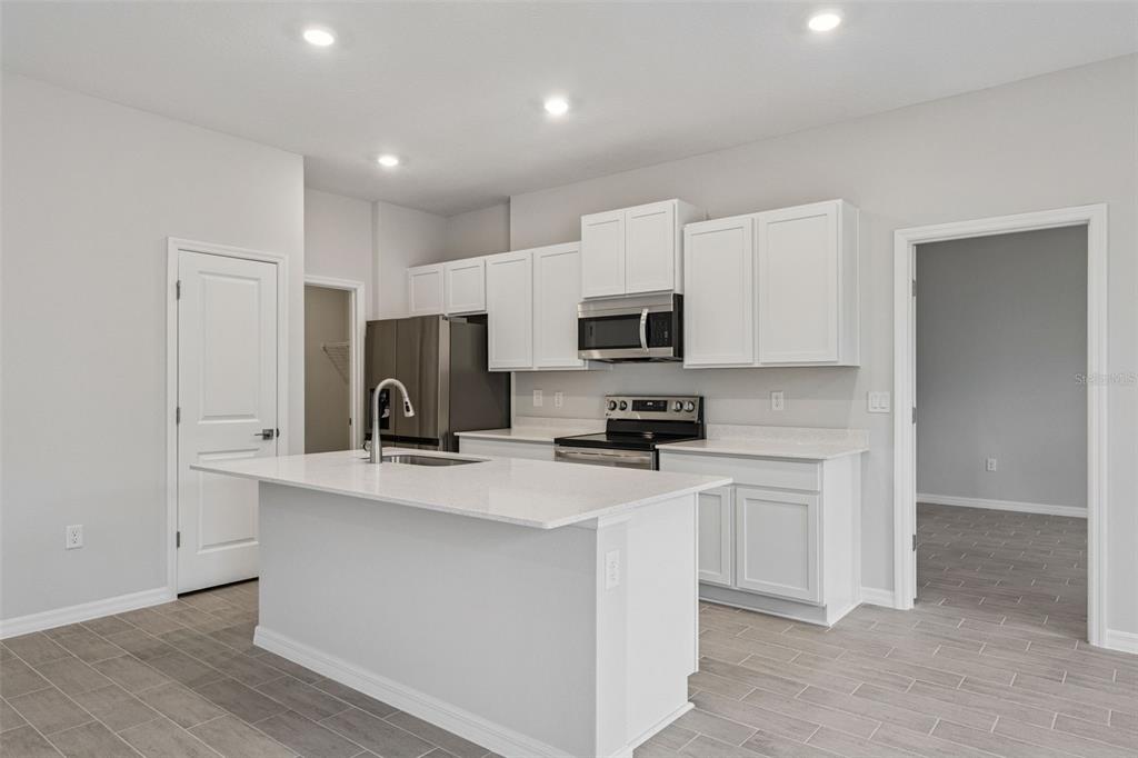 393 Marion Oaks Golf Road Ocala, FL 34473 - Photo 5 of 20