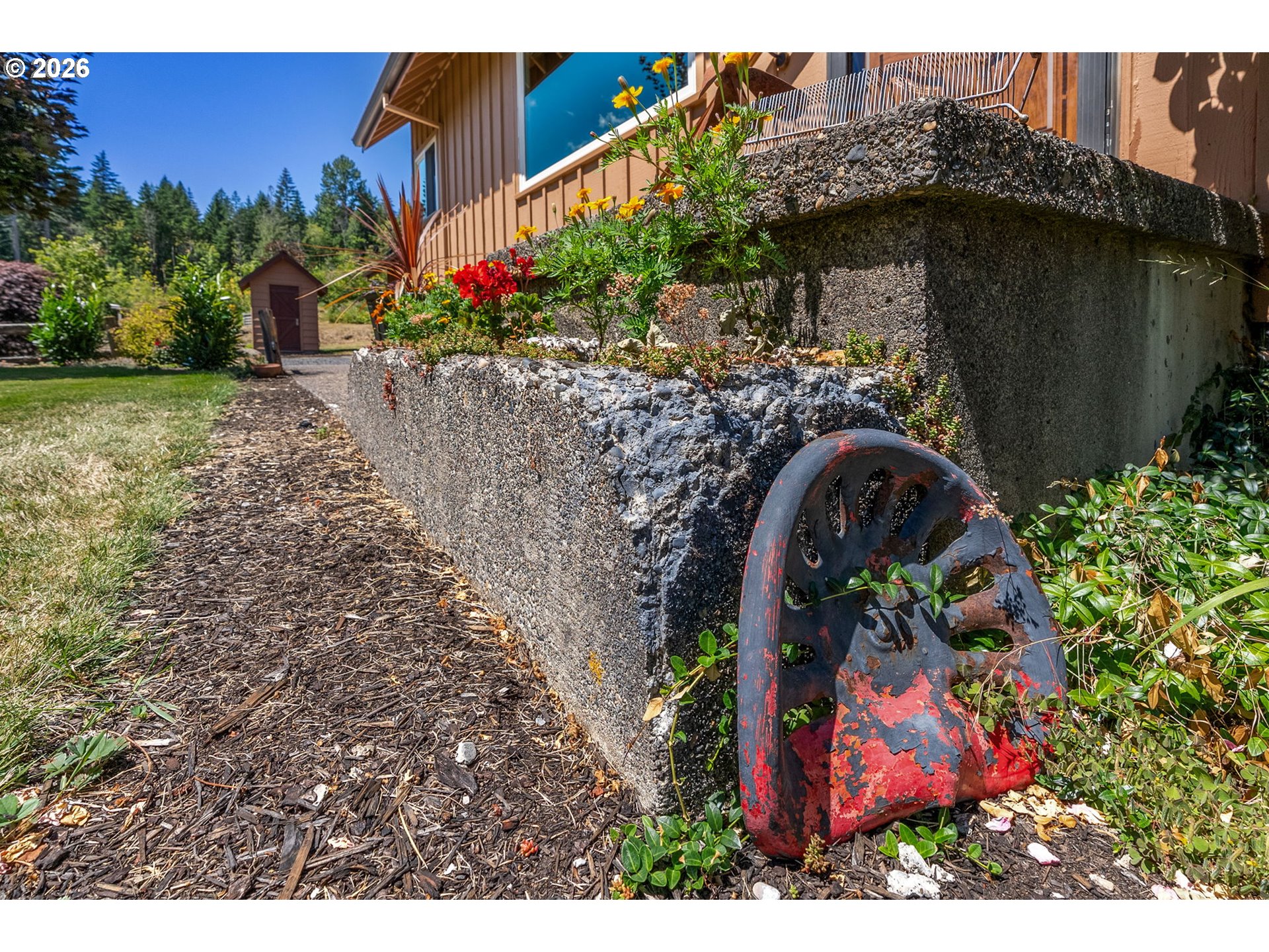 2401 East Loop Road Stevenson, WA 98648 - Photo 5 of 47 Gallery Image 5