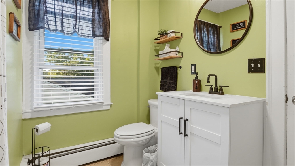 87 Lakevilla Avenue Springfield, MA 01109 - Photo 31 of 39