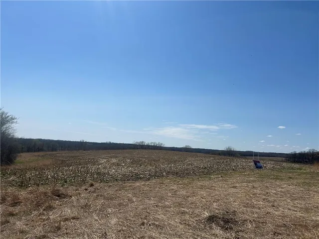 $393,450 | Gentryville Trail Trail, Albany, MO 64402