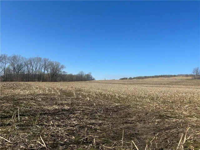 $393,450 | Gentryville Trail Trail, Albany, MO 64402