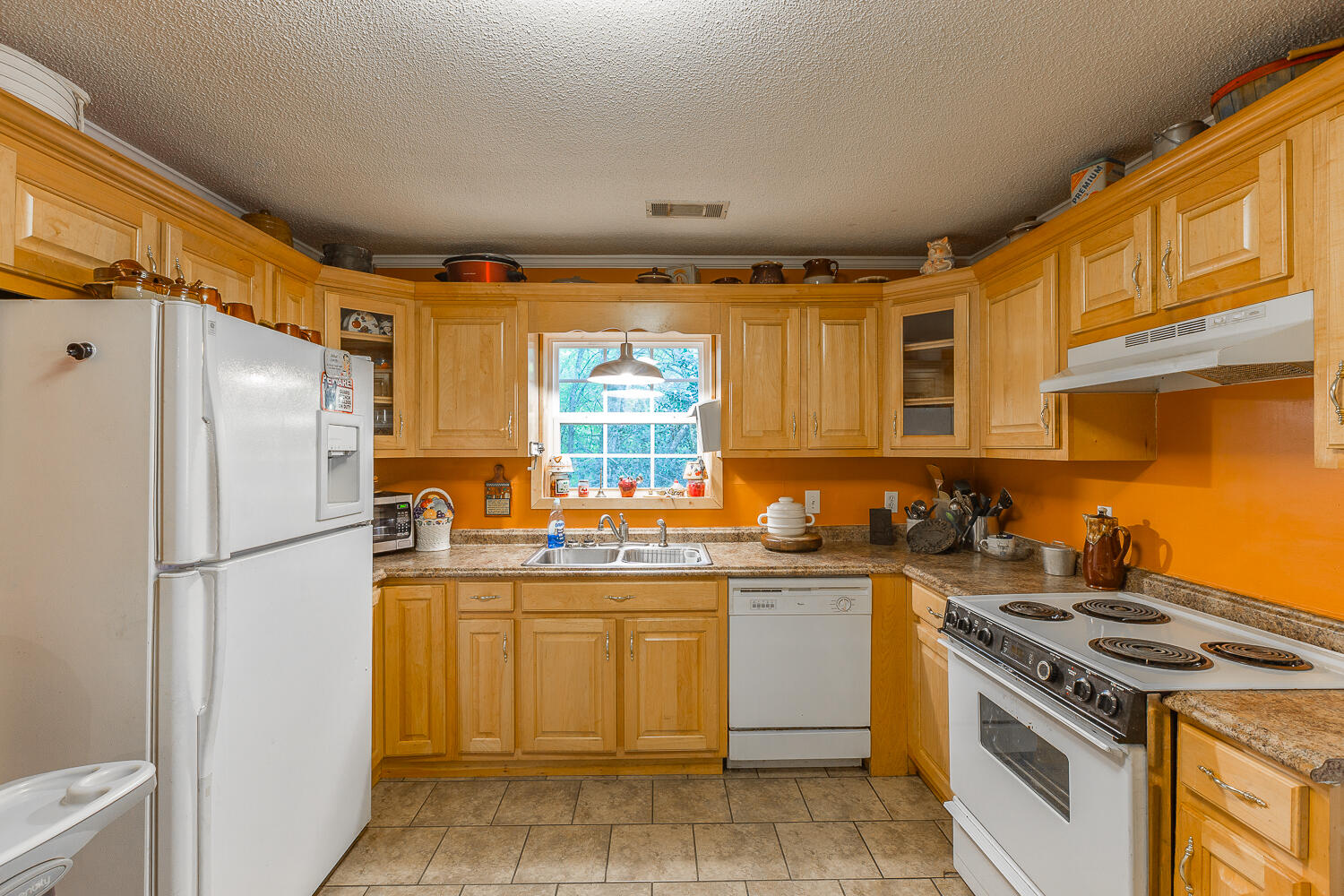 4811 Mitchell Bridge Road Northeast Dalton, GA 30721 - Photo 4 of 15 4811 Mitchell Bridge HD -10