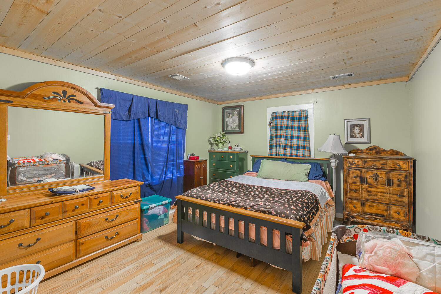 4811 Mitchell Bridge Road Northeast Dalton, GA 30721 - Photo 8 of 15 4811 Mitchell Bridge HD -7