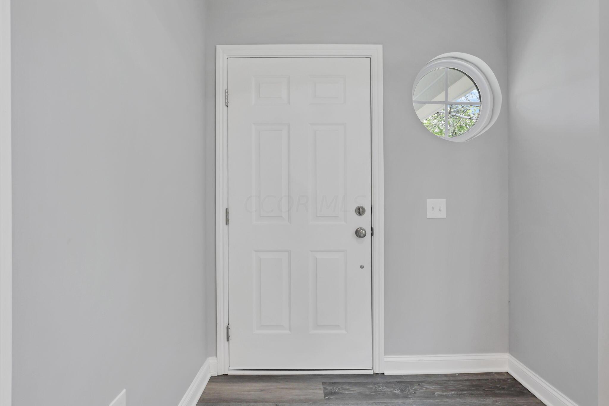 1555 Delbert Road Columbus, OH 43219 - Photo 6 of 48 6-web-or-mls-0N4A2684