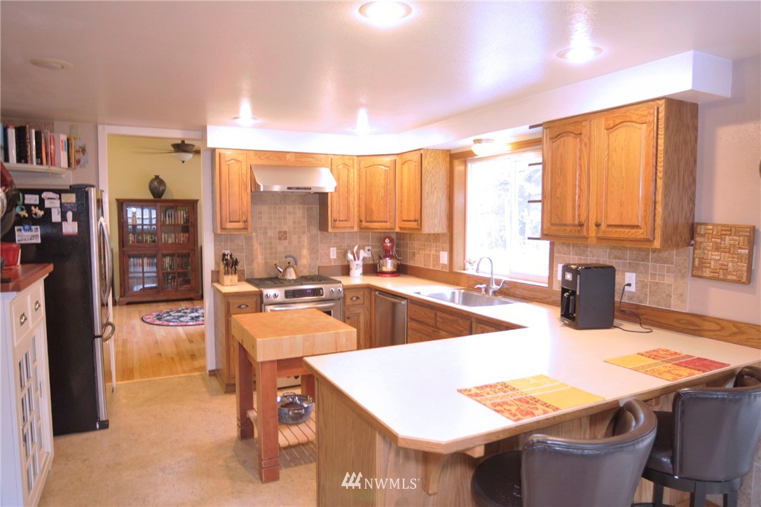 1332 Maple Valley Road Southwest Olympia, WA 98512 - Photo 4 of 17 Gallery Image 4