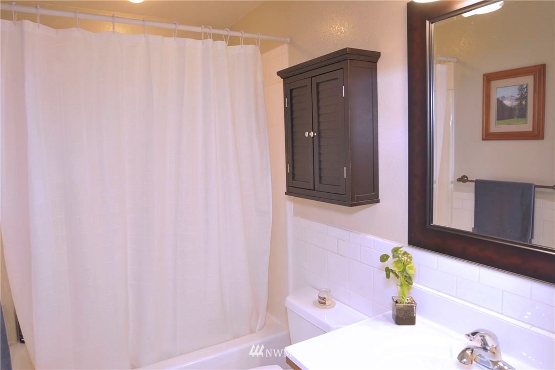 1332 Maple Valley Road Southwest Olympia, WA 98512 - Photo 7 of 17 Gallery Image 7