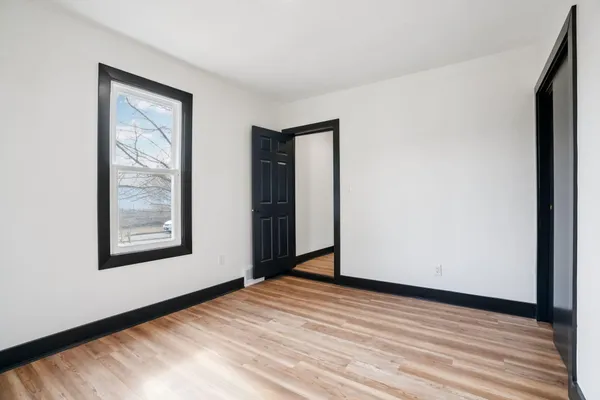 $2,700 | 5039 26th Avenue, Kenosha, WI 53140