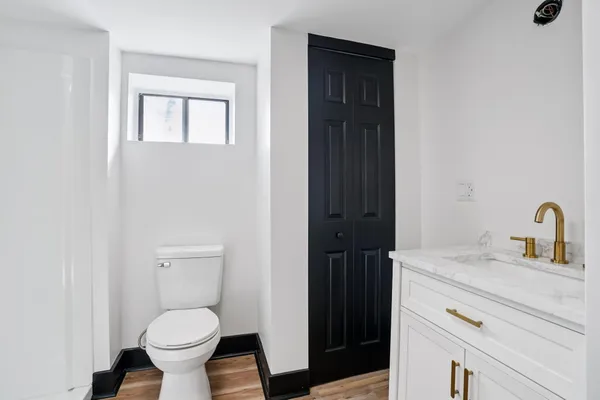 $2,700 | 5039 26th Avenue, Kenosha, WI 53140