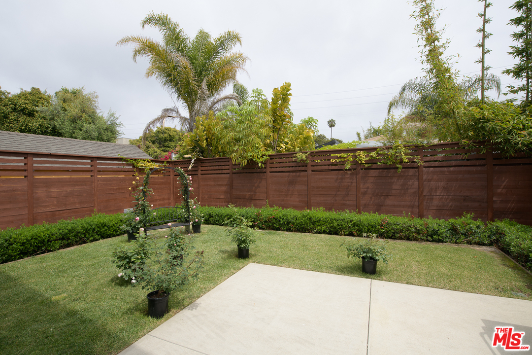 1074 Marco Place Venice, CA 90291 - Photo 9 of 13