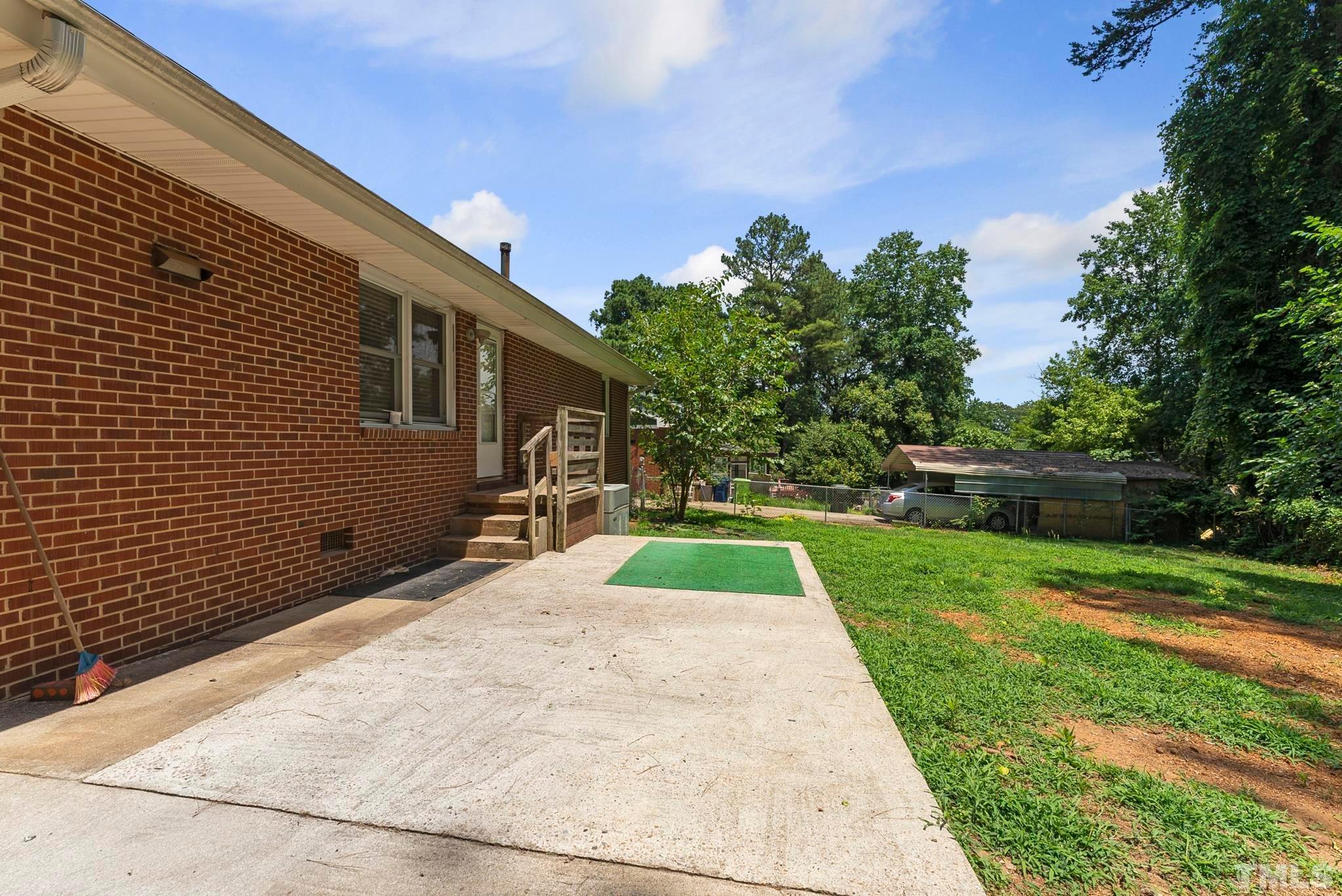 2808 Bardwell Road Raleigh, NC 27604 - Photo 22 of 25