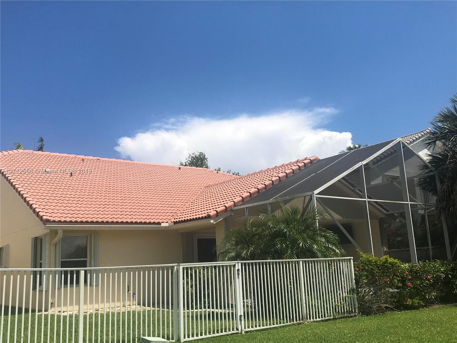 7379 Shell Ridge Terrace Lake Worth, FL 33467 - Photo 4 of 22 a view of a balcony