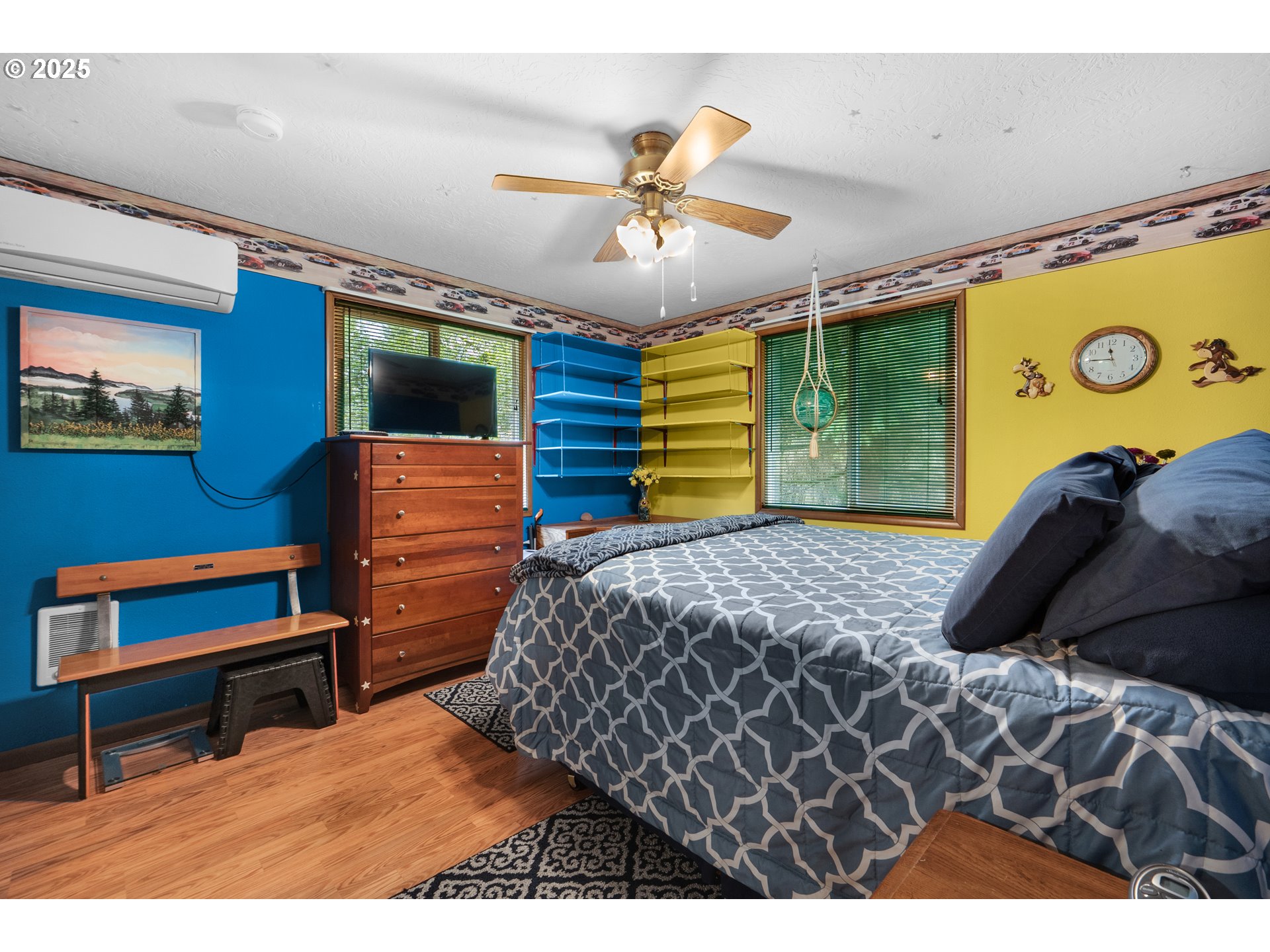 89869 Highway 202 Astoria, OR 97103 - Photo 16 of 30 a bedroom with a bed and a closet