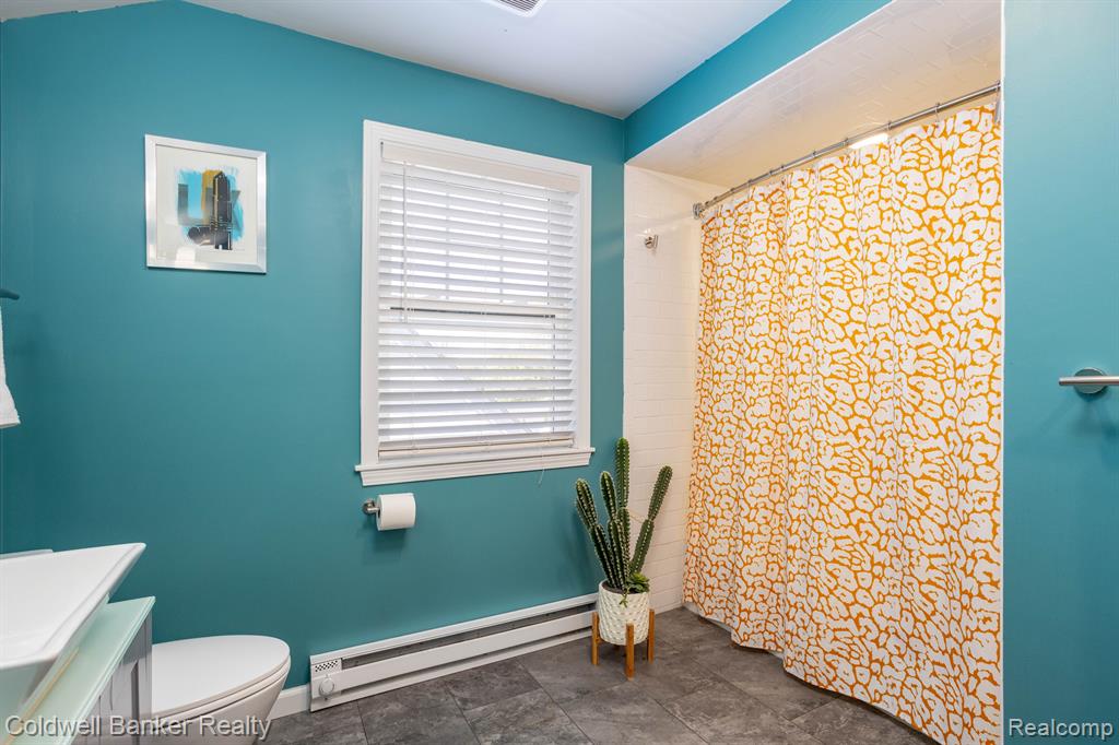 414 Lothrop Road Grosse Pointe Farms, MI 48236 - Photo 27 of 36
