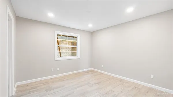 $900 | 712 Toronto Avenue, Unit 3, McAllen, TX 78503
