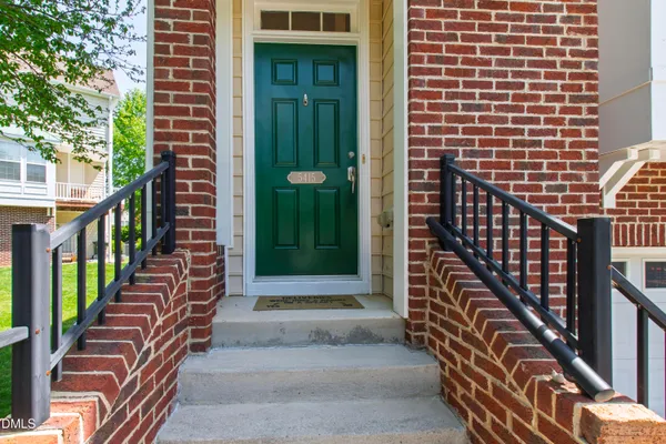 $400,000 | 5415 Crescentview Parkway, Raleigh, NC 27606