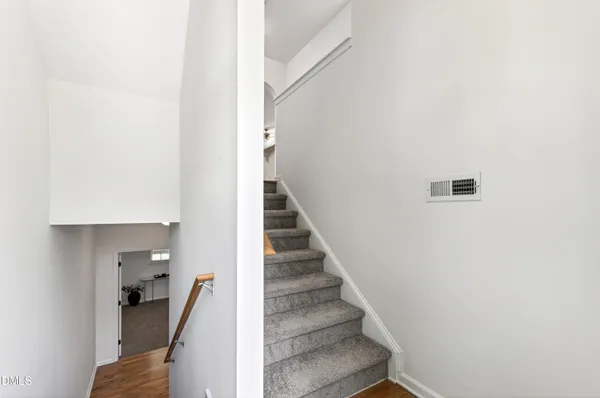 $400,000 | 5415 Crescentview Parkway, Raleigh, NC 27606