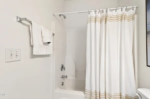 $400,000 | 5415 Crescentview Parkway, Raleigh, NC 27606