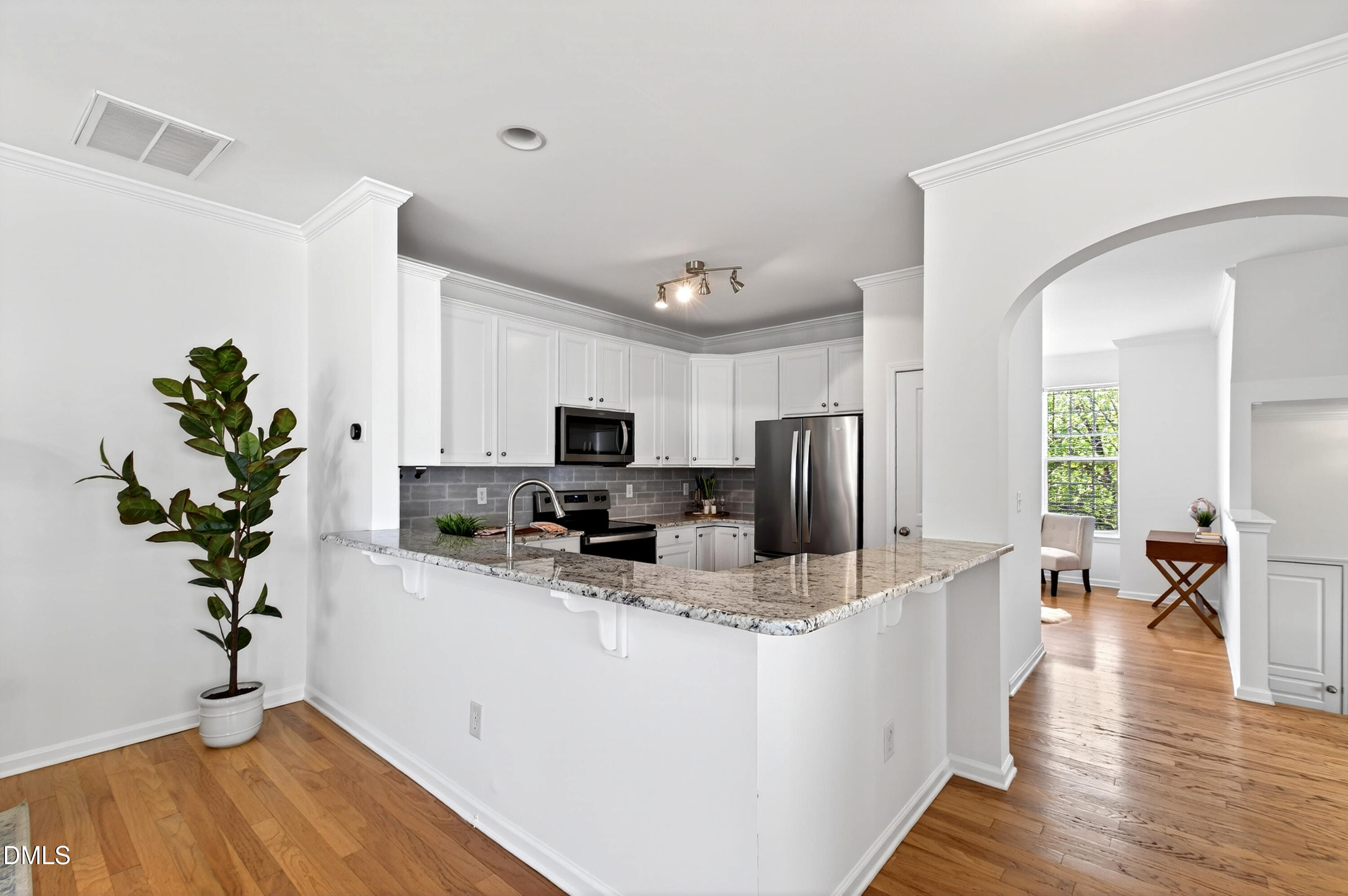 5415 Crescentview Parkway Raleigh, NC 27606 - Photo 31 of 63 Crescentview (35)