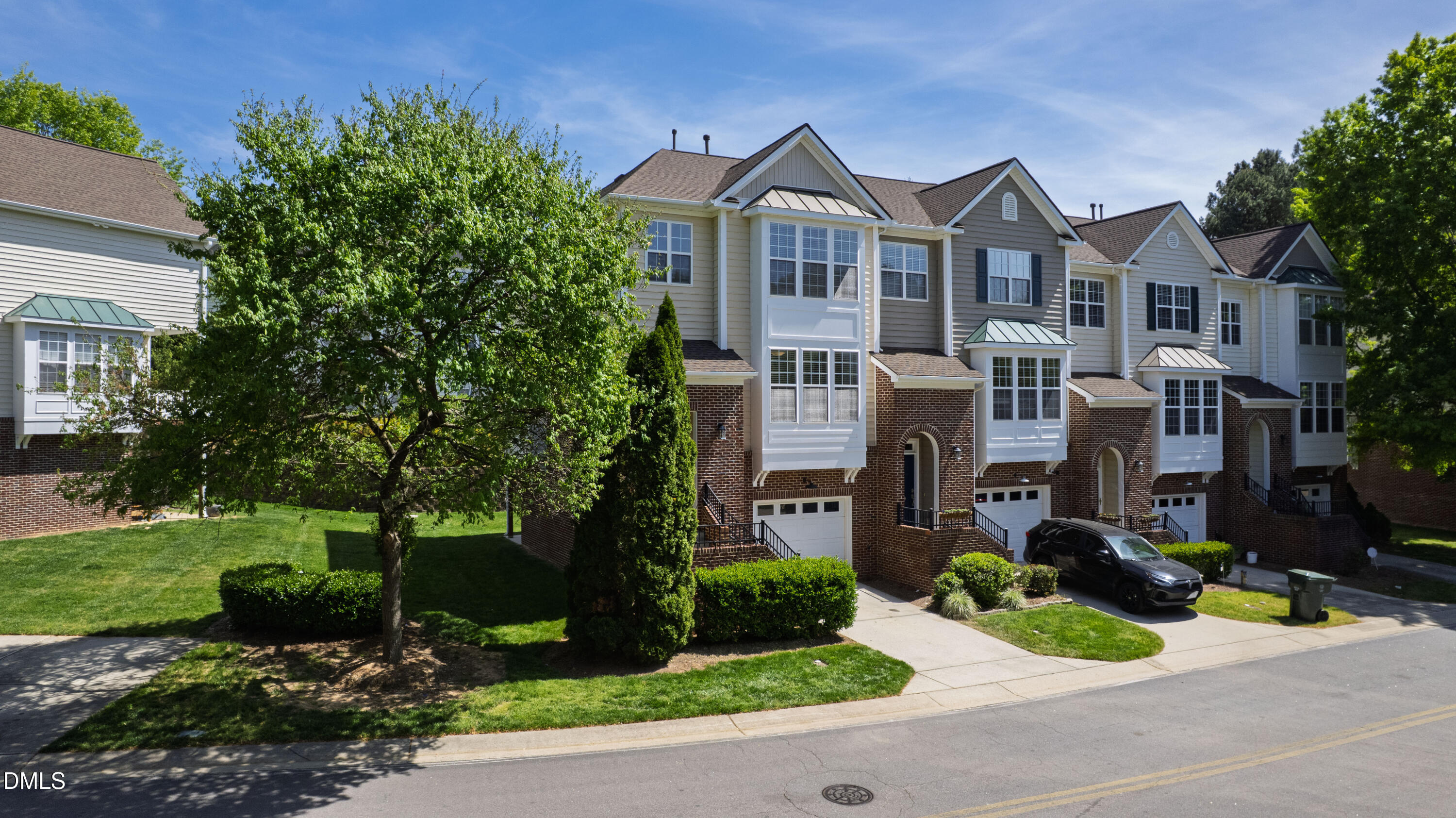 5415 Crescentview Parkway Raleigh, NC 27606 - Photo 10 of 63 Crescentview (2)