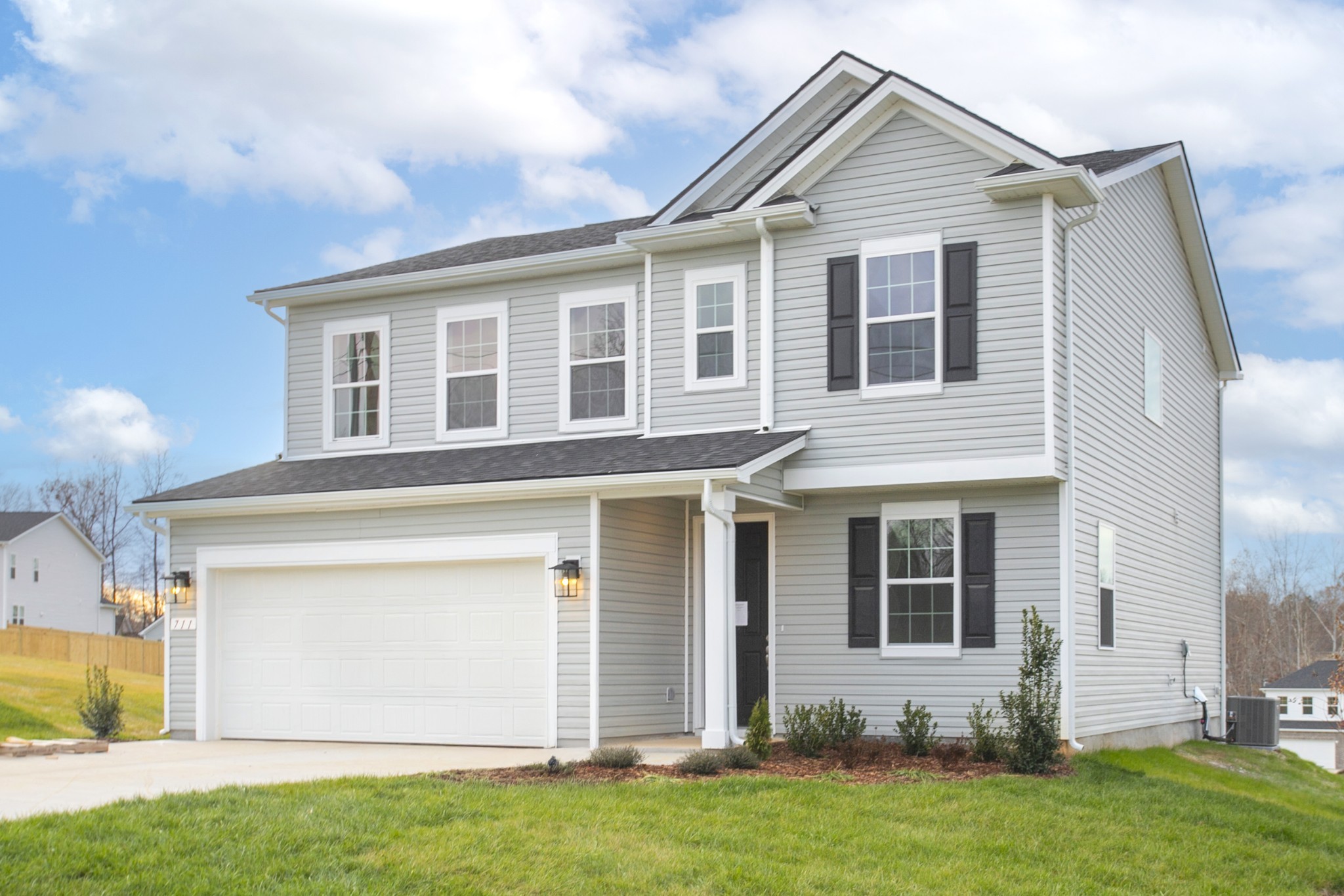 711 Chestnut Bend Dickson, TN 37055 - Photo 5 of 29 a front view of house with yard