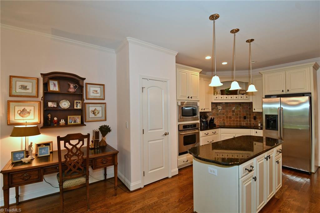 Gallery Image 6