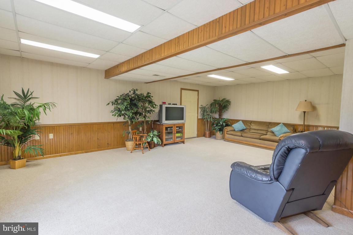 1758 Wilderness Road Lancaster, PA 17603 - Photo 25 of 28 Gallery Image 25