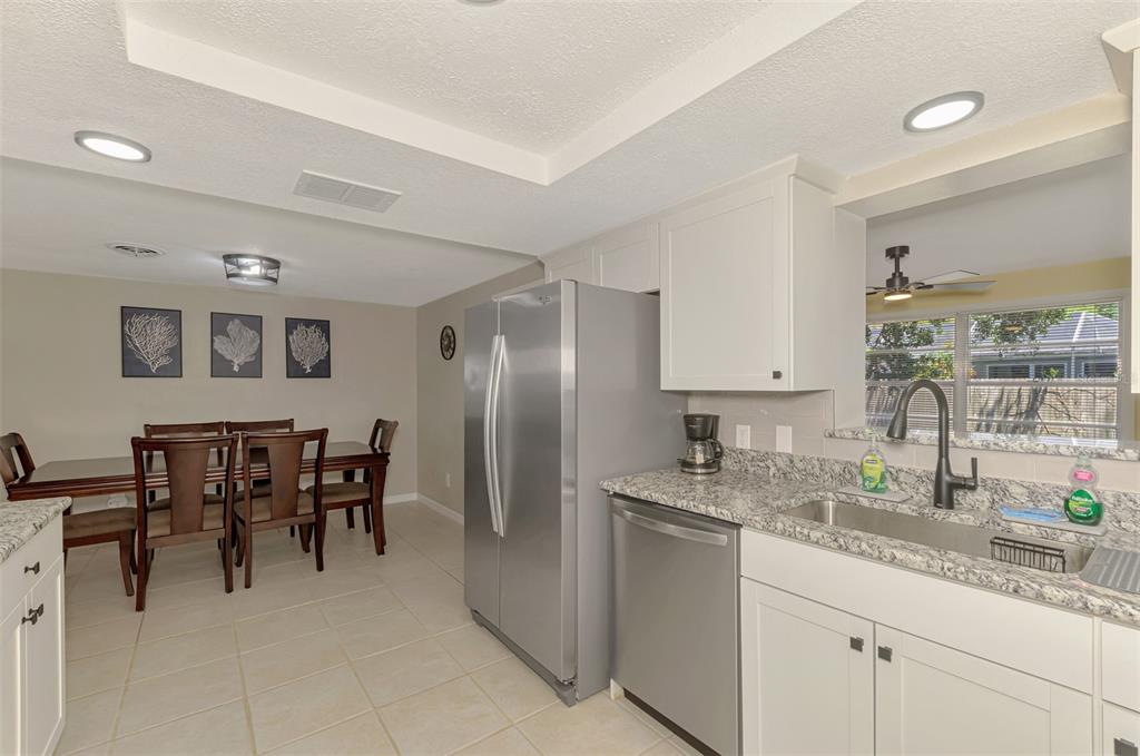 361 Falkland Road Venice, FL 34293 - Photo 18 of 40