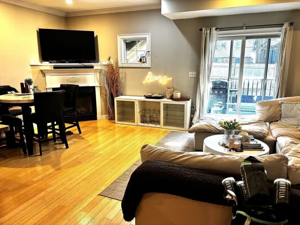 $5,300 | 18 Knowlton Street, Unit 1, Boston, MA 02127