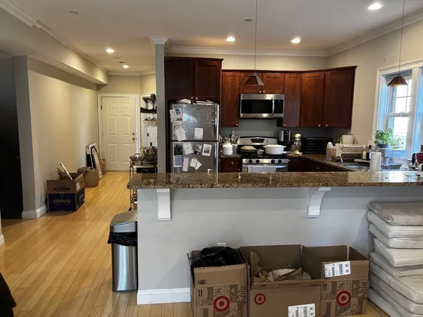 $5,300 | 18 Knowlton Street, Unit 1, Boston, MA 02127