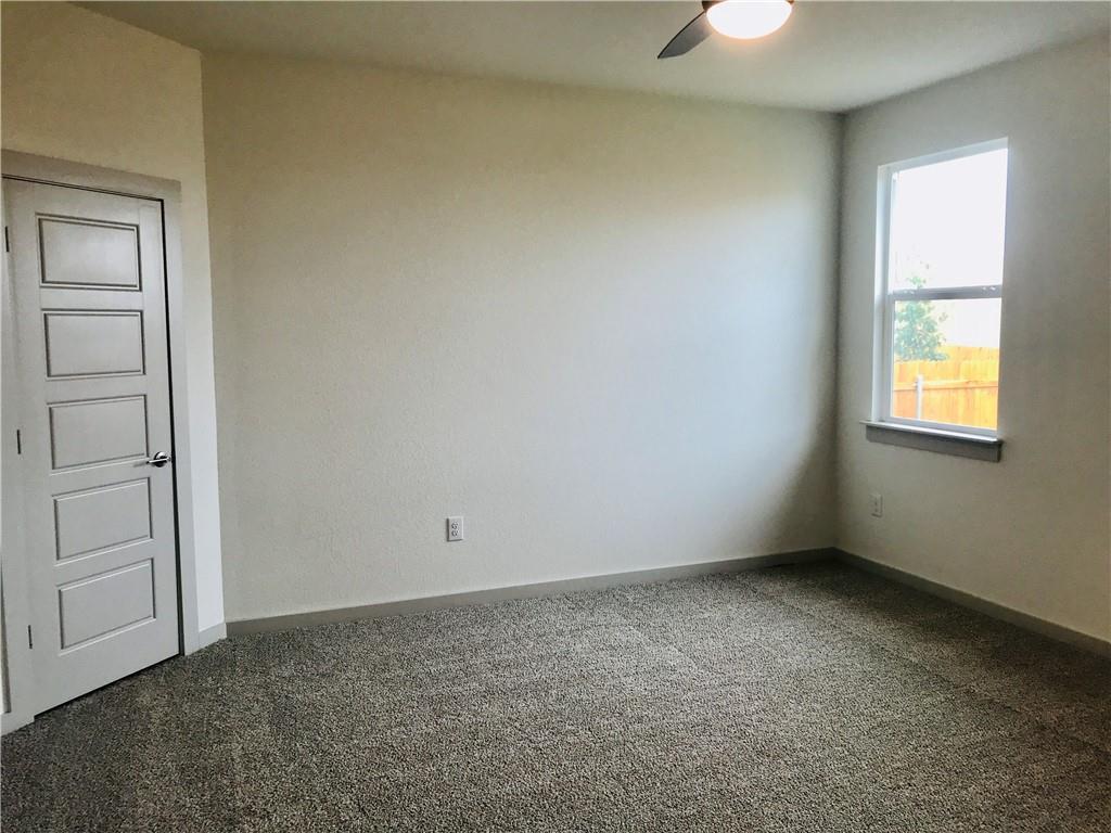 3017 Louris Lane Pflugerville, TX 78660 - Photo 9 of 24