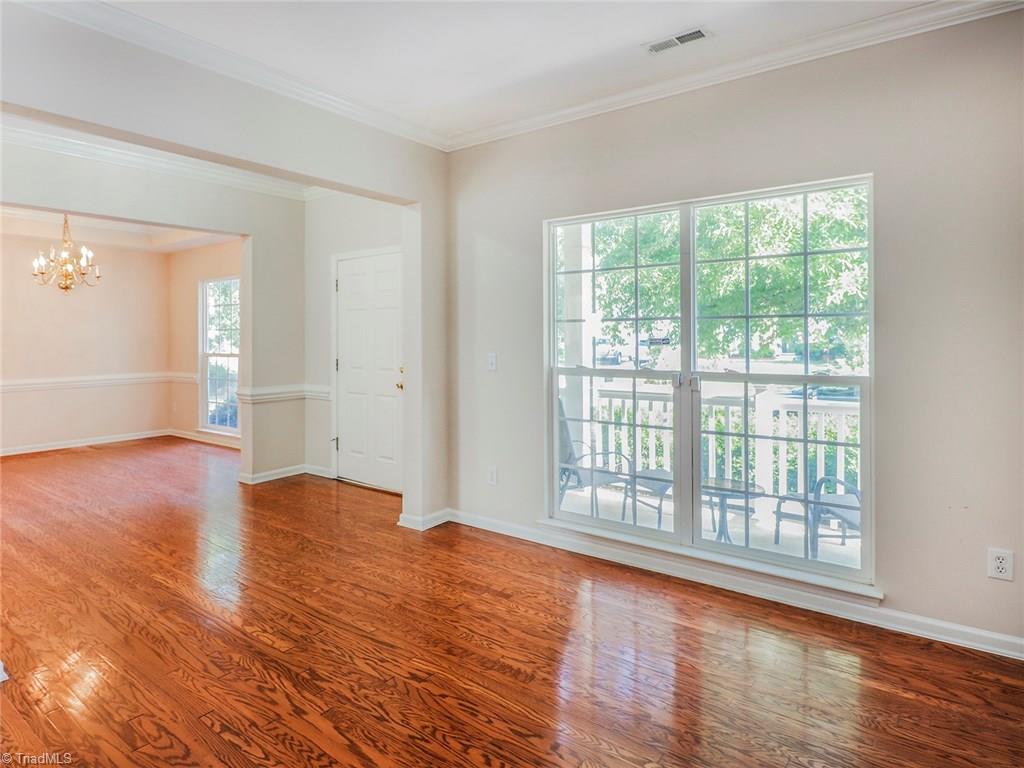 3712 Pemberton Way High Point, NC 27265 - Photo 4 of 18