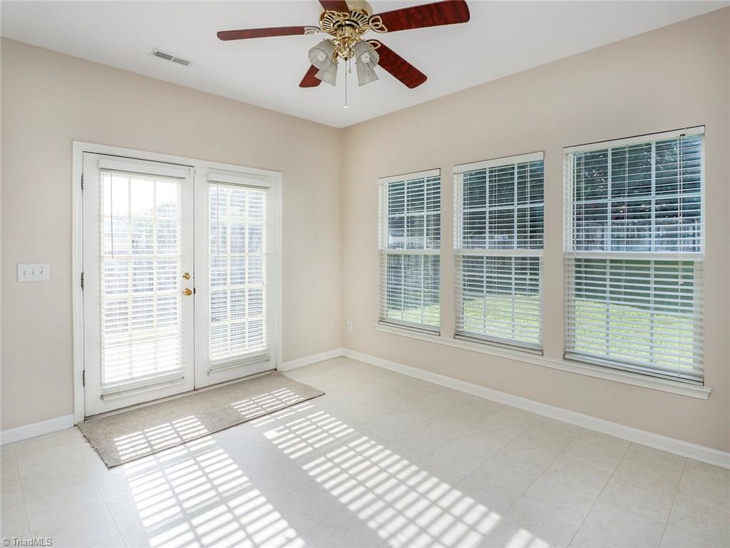 3712 Pemberton Way High Point, NC 27265 - Photo 9 of 18