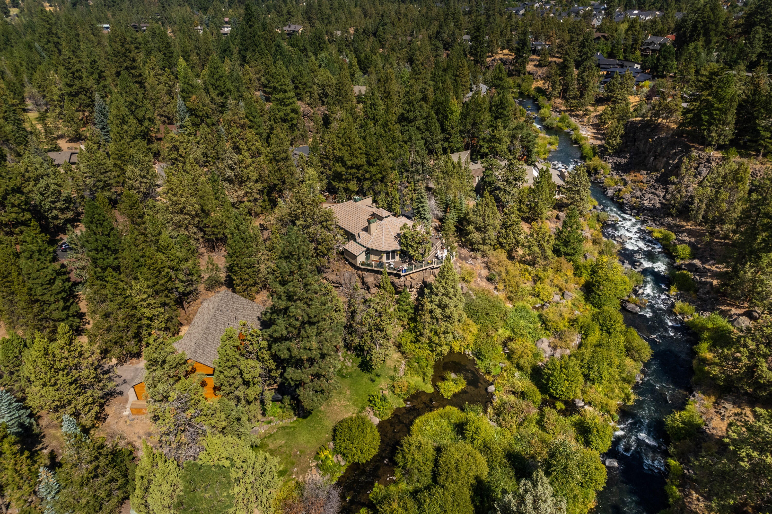 3916 Northwest Lower Village Road Bend, OR 97703 - Photo 2 of 32 Lower Village 2