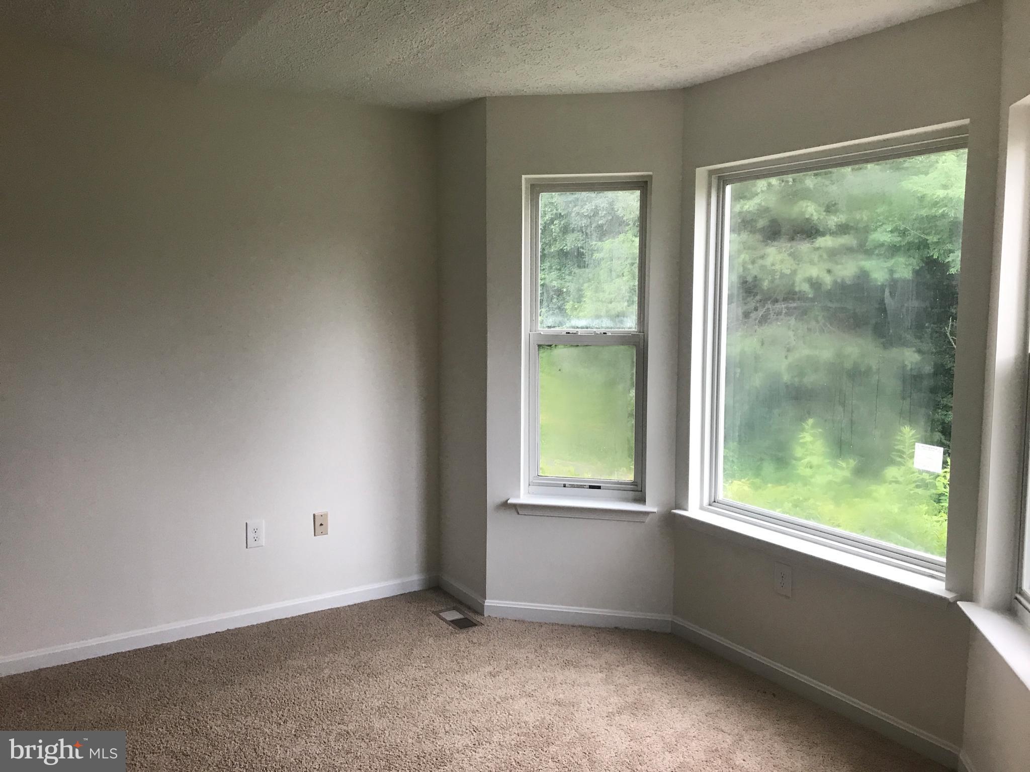 336 Rachaels Way Prince Frederick, MD 20678 - Photo 11 of 30 Living Room