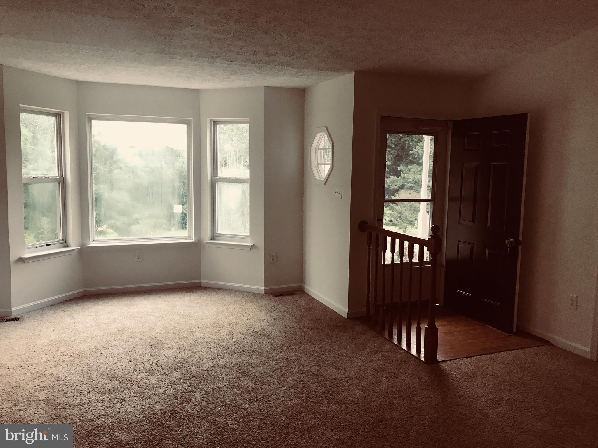 336 Rachaels Way Prince Frederick, MD 20678 - Photo 10 of 30 Living Room