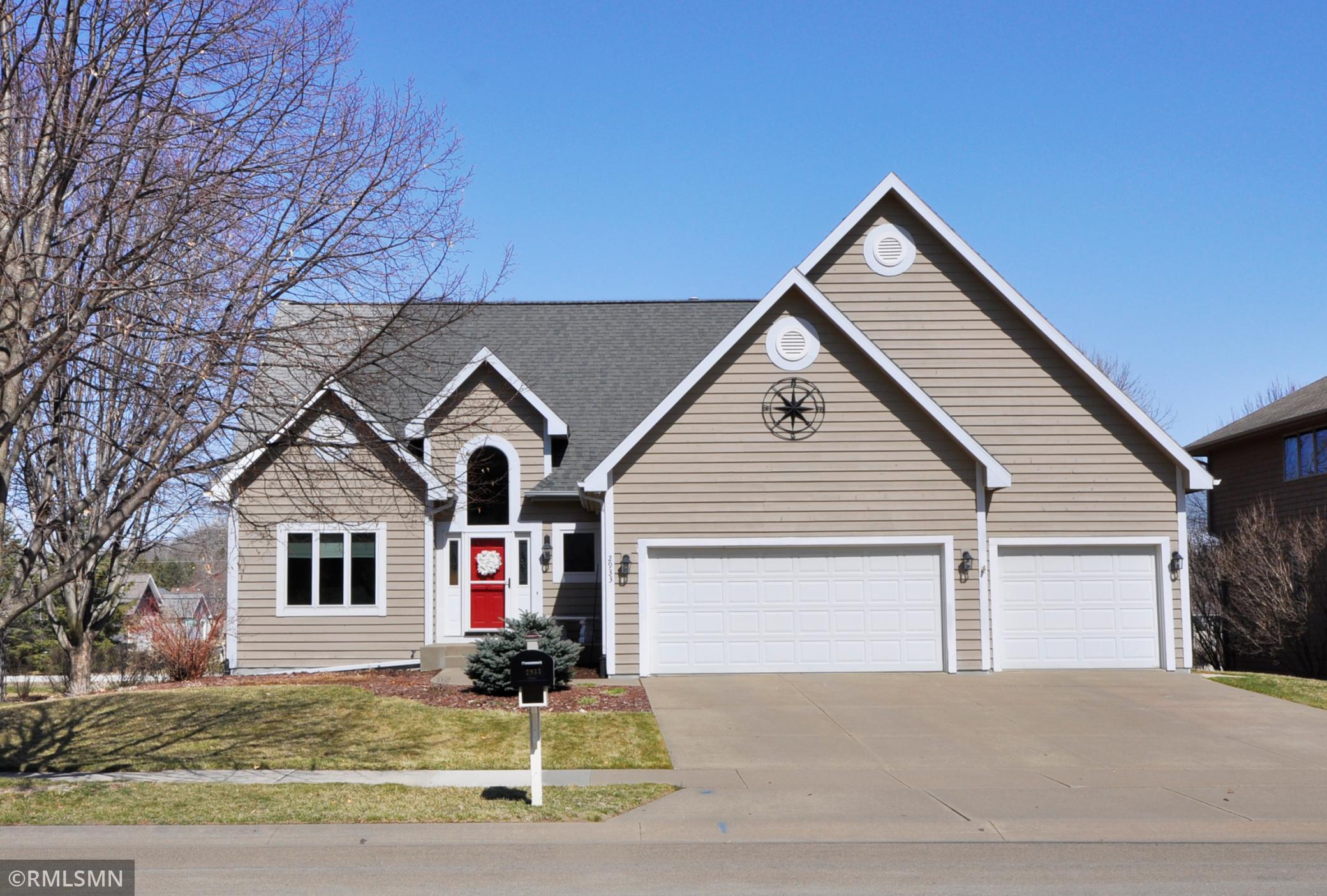 2933 Mayowood Common Circle Southwest Rochester, MN 55902 - Photo 1 of 34