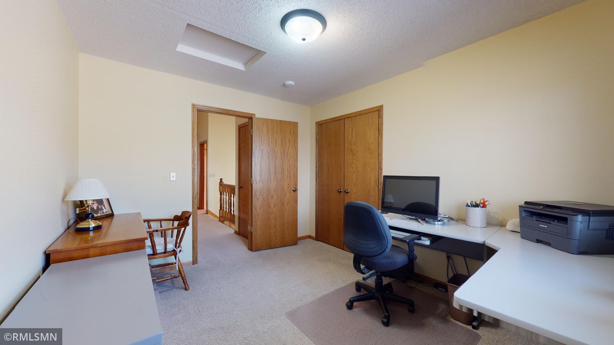 2933 Mayowood Common Circle Southwest Rochester, MN 55902 - Photo 22 of 34