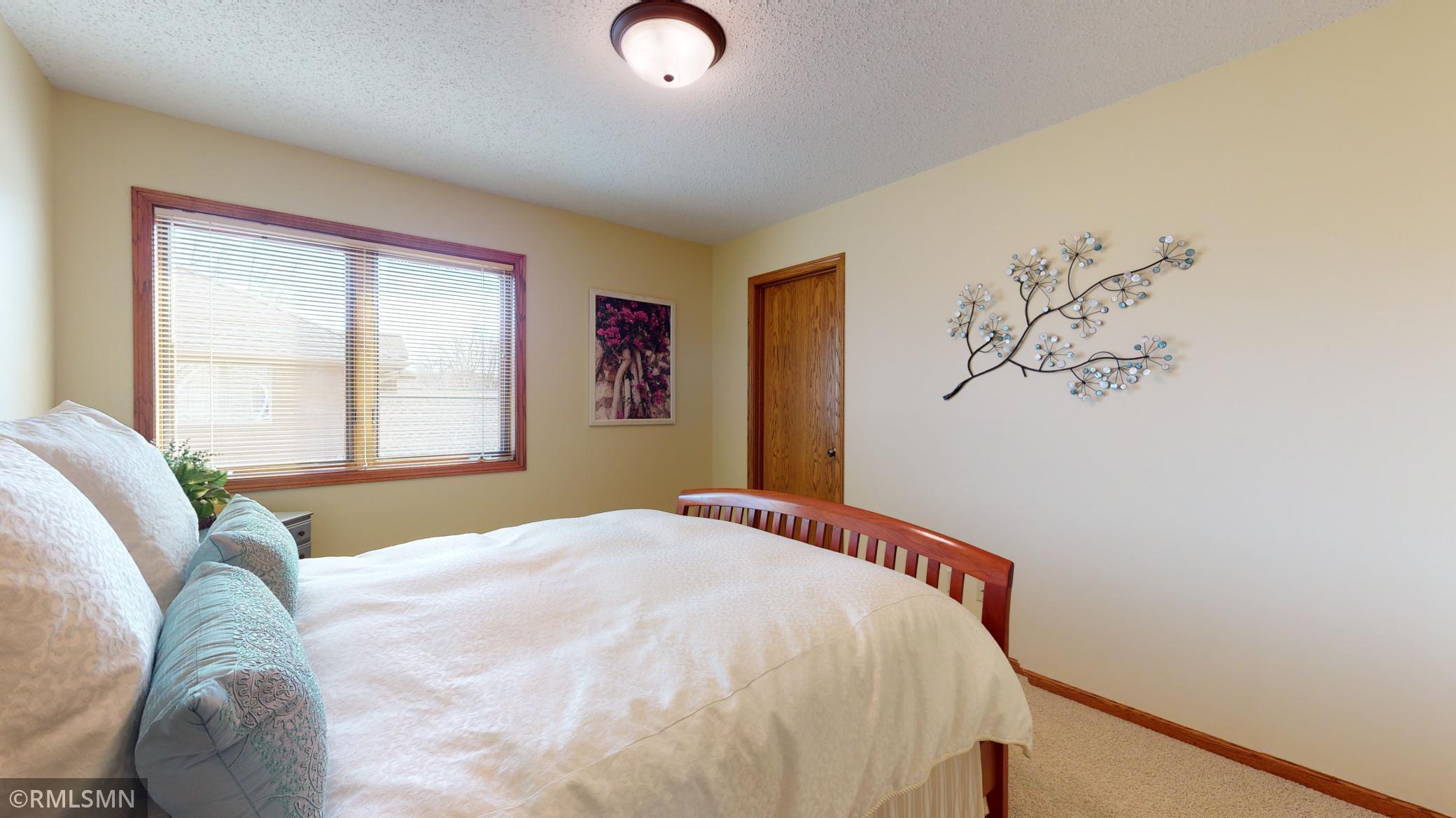 2933 Mayowood Common Circle Southwest Rochester, MN 55902 - Photo 23 of 34