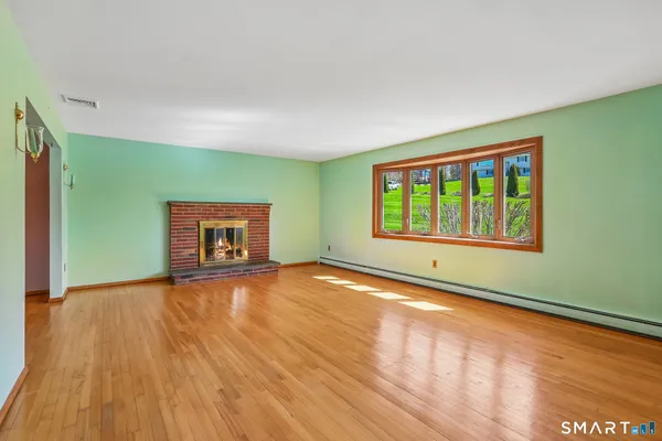 $499,900 | 14 Sil Camino Drive, Danbury, CT 06811